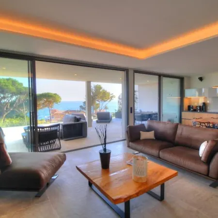 Apartment Blue Diamond - 8 Personnes - 5* Les Issambres